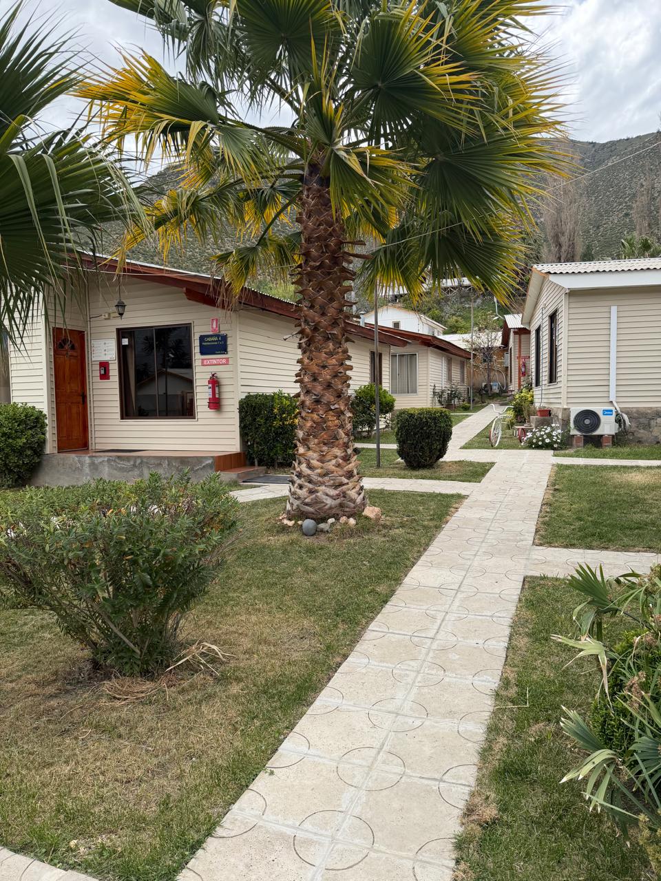 Fachada de Hostal Jopía